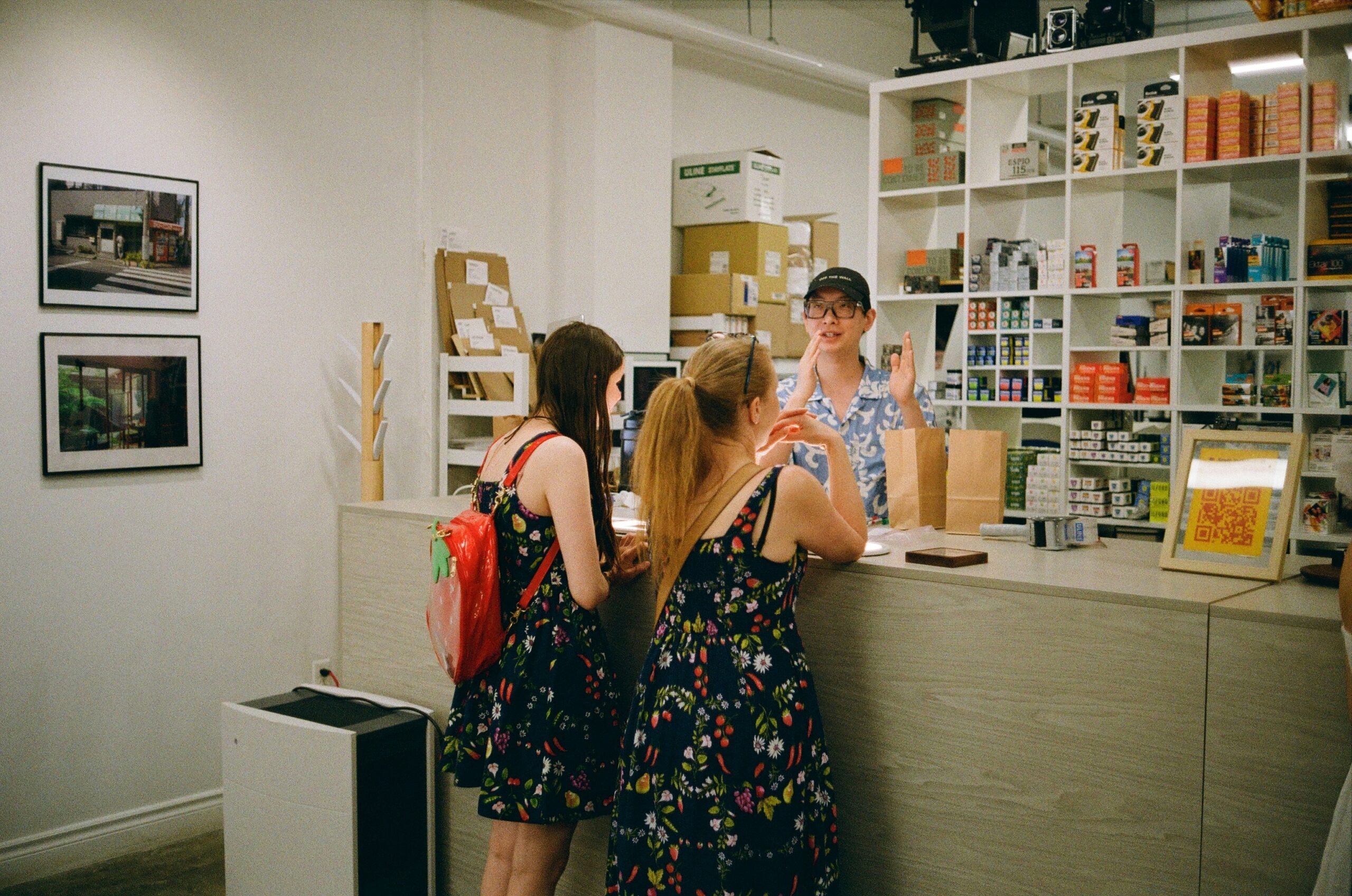 6 Ways Retail Workers Can Transform Their Job Experience